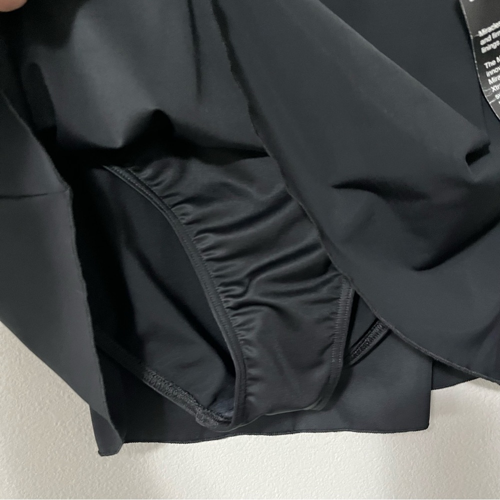 Miraclesuit NWT Skirted Swim Bottom Black Size US 16 Slimming Beach Travel - Picture 2 of 7